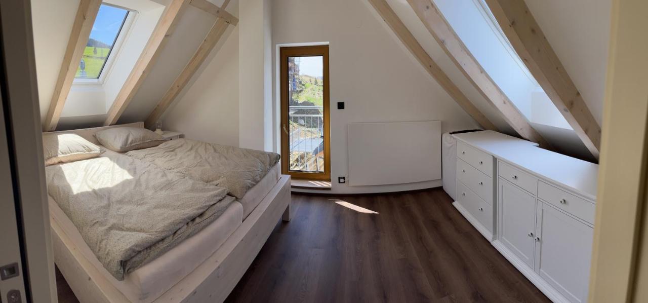 U Kralika, Apartman H, 3 Samostatne Loznice - Mezonet, Vlastni Parkovani, 50 Metru Od Vleku , Vysousece Bot V Lyzarne Dolní Morava Exteriör bild